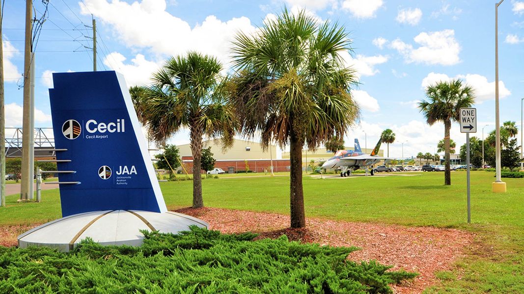 Image 17 of the Bridle Creek Townhomes community in Jacksonville, FL.