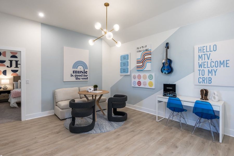 Furnished interior in a model home at Persimmon in Buda (Image 20).