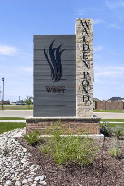 Entrance to the Walden Pond community in Forney, TX, featuring signage and landscaping (Image 16).
