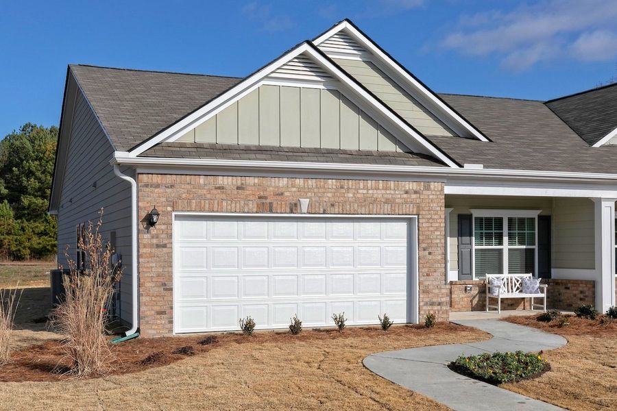 Front exterior of a home in the The Cottages of Silvertown community, located in Thomaston, GA (Image 17).