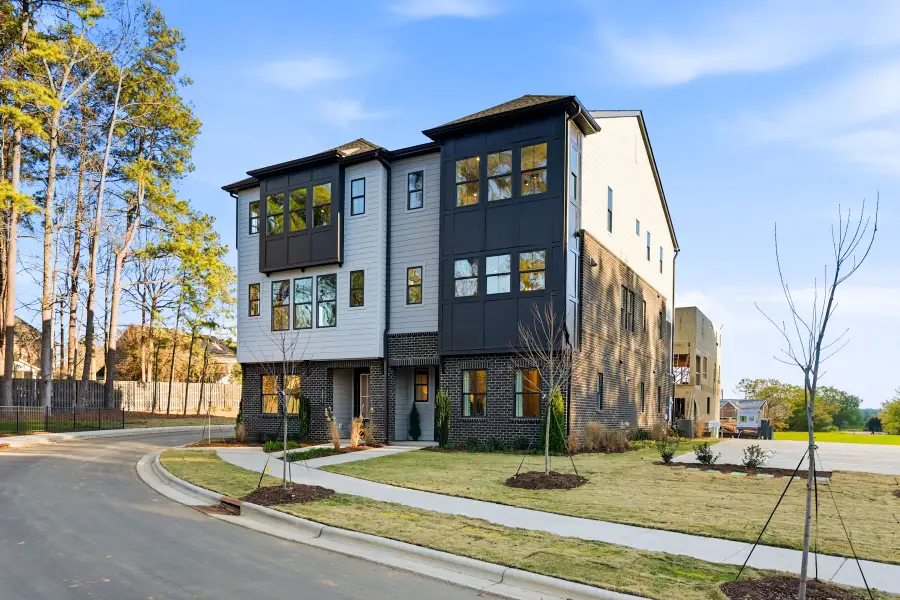Condo located in Ascend, Charlotte, highlighting architectural design (Image 3).
