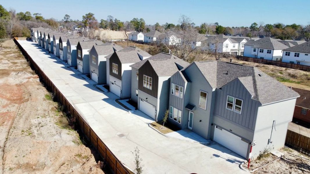 Aerial view of the Elysium at Paul Quinn community in Houston, TX, showing layout and nearby surroundings (Image 1).