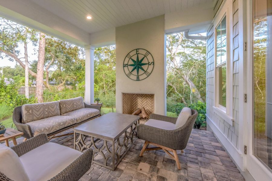 Exterior details of a home in Ocean Ridge, St. Augustine Beach (Image 4).