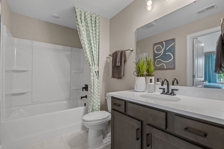 Furnie's Place New Homes in Loris, SC.  - Slide 32