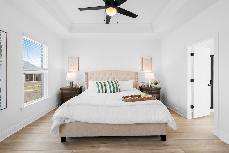 Houston Place - Crestview, FL - DSLD Homes - Comstock III H - Primary Suite