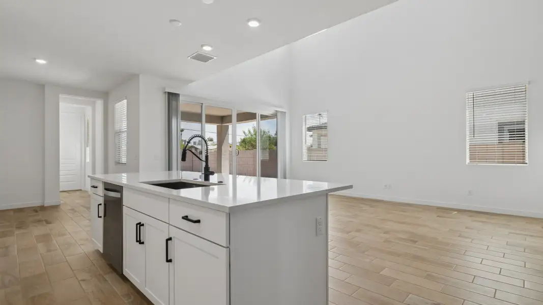 Furnished interior in a model home at Oak Park Manor Signature Homesites in Phoenix (Image 9).