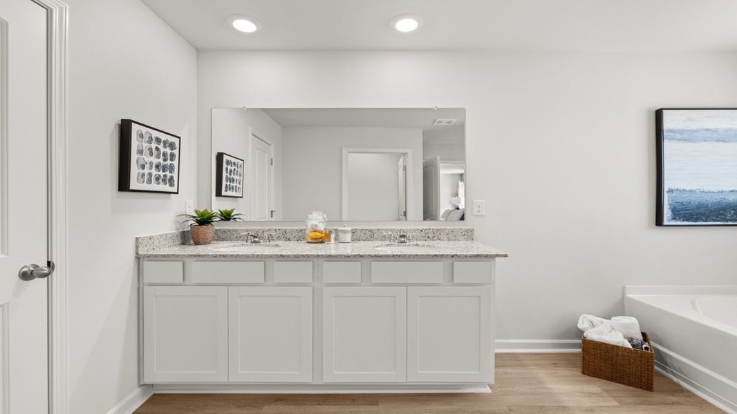 Furnished interior in a model home at Rolling Meadows in Jasper (Image 16).