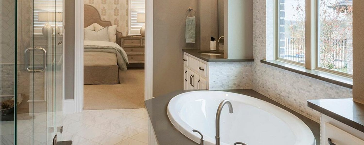 Image 11 of the University Place community in Dallas, TX.