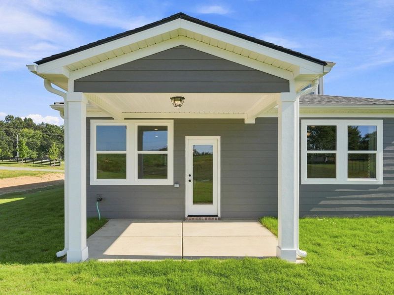 Exterior details of a home in Bailey Park, Fayetteville (Image 13).