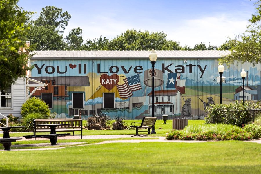 Image 13 of the Enclave at Bear Creek community in Katy, TX. Image 13 of the Enclave at Bear Creek community in Katy, TX.