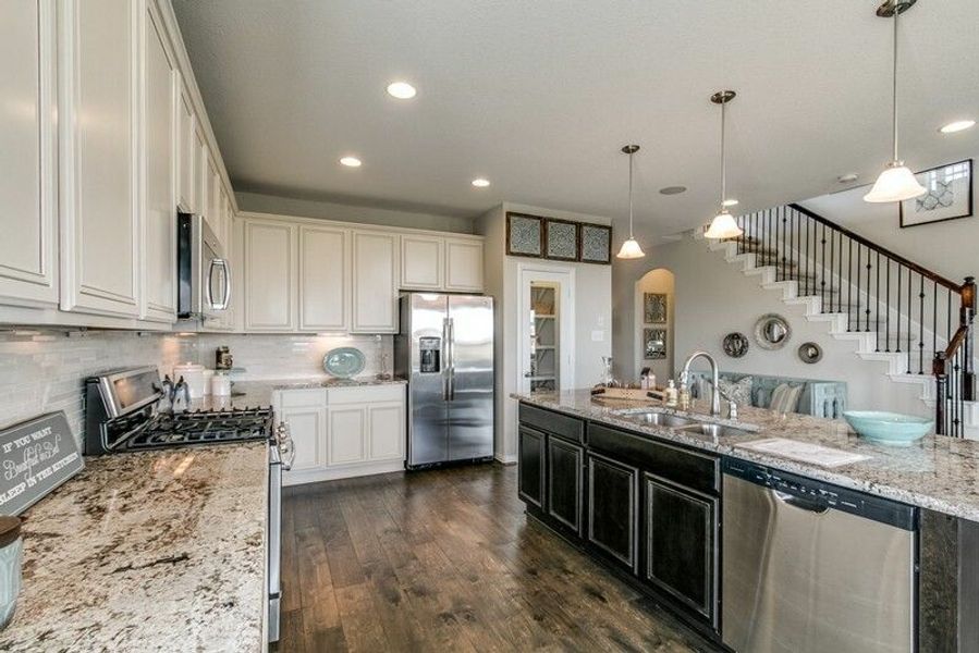 Image 9 of the Oak Creek community in Leander, TX.