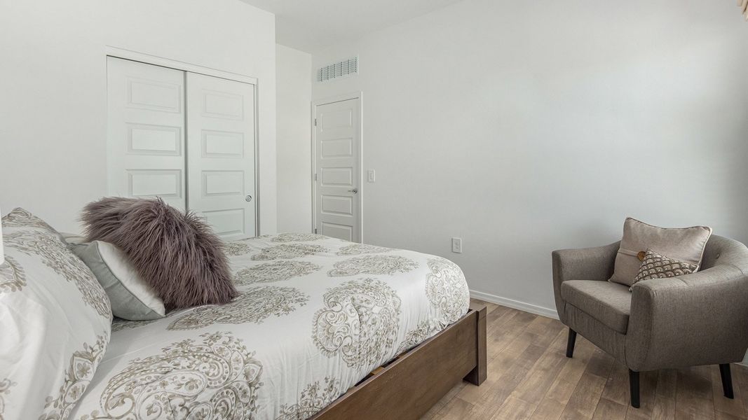 Furnished interior in a model home at Redford Estates in Tucson (Image 25). Furnished interior in a model home at Redford Estates in Tucson (Image 25).