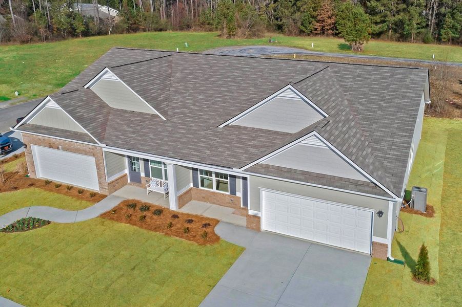 Front exterior of a home in the The Cottages of Silvertown community, located in Thomaston, GA (Image 11).