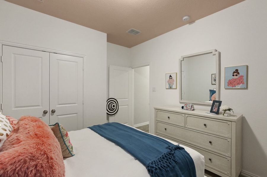 Wildridge 50s Model Plan 1521 Bedroom by American Legend Homes Wildridge 50s Model Plan 1521 Bedroom by American Legend Homes