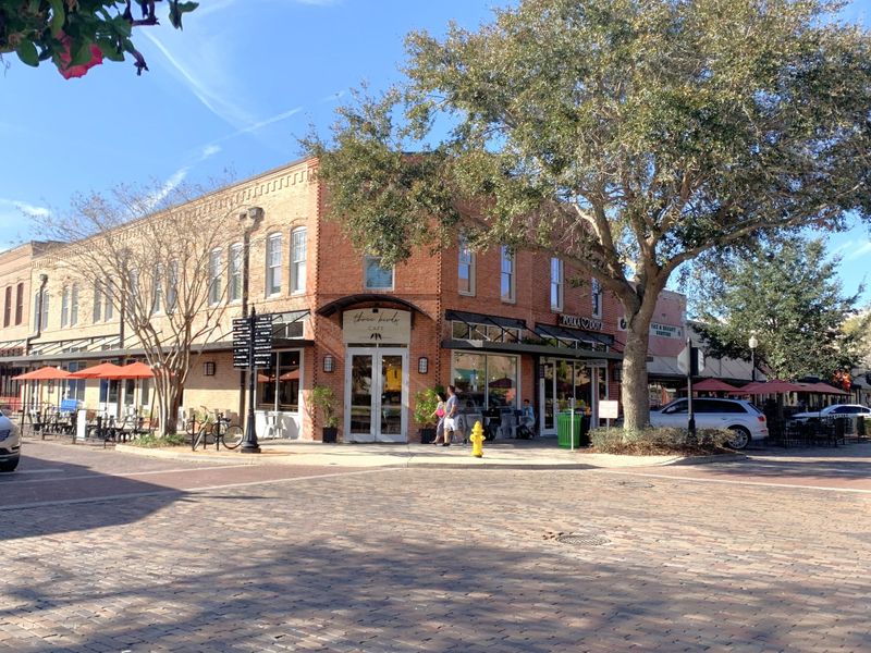 Image 17 of the Dillard Pointe community in Winter Garden, FL. Image 17 of the Dillard Pointe community in Winter Garden, FL.