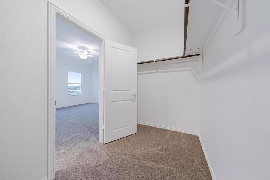 Image 96 of the Legends Crossing - Bungalows community in Irving, TX.