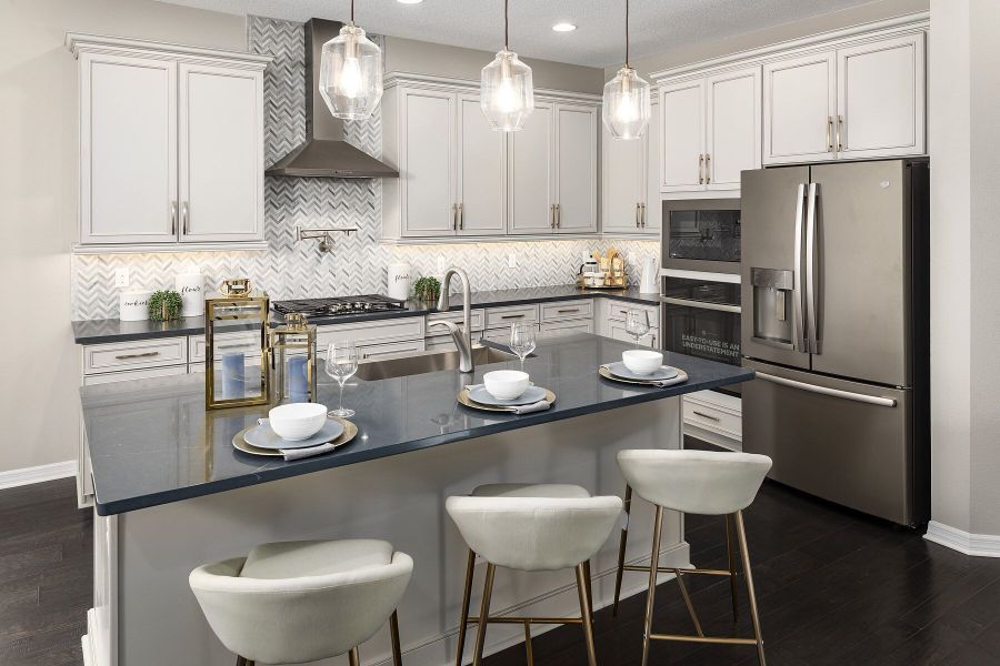 Image 39 of the Hull Island at Oakland community in Oakland, FL.