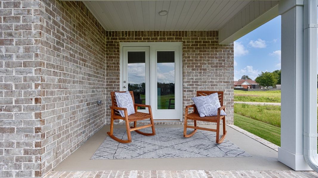 Exterior details of a home in Bailey Park, Fayetteville (Image 3).