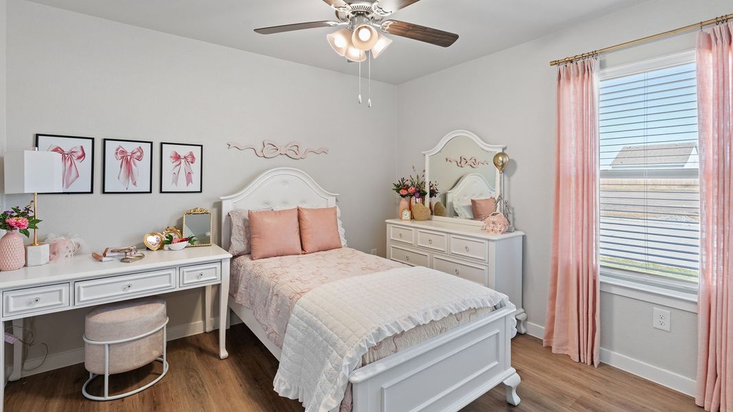 Furnished interior in a model home at King's Landing in Corpus Christi (Image 11).