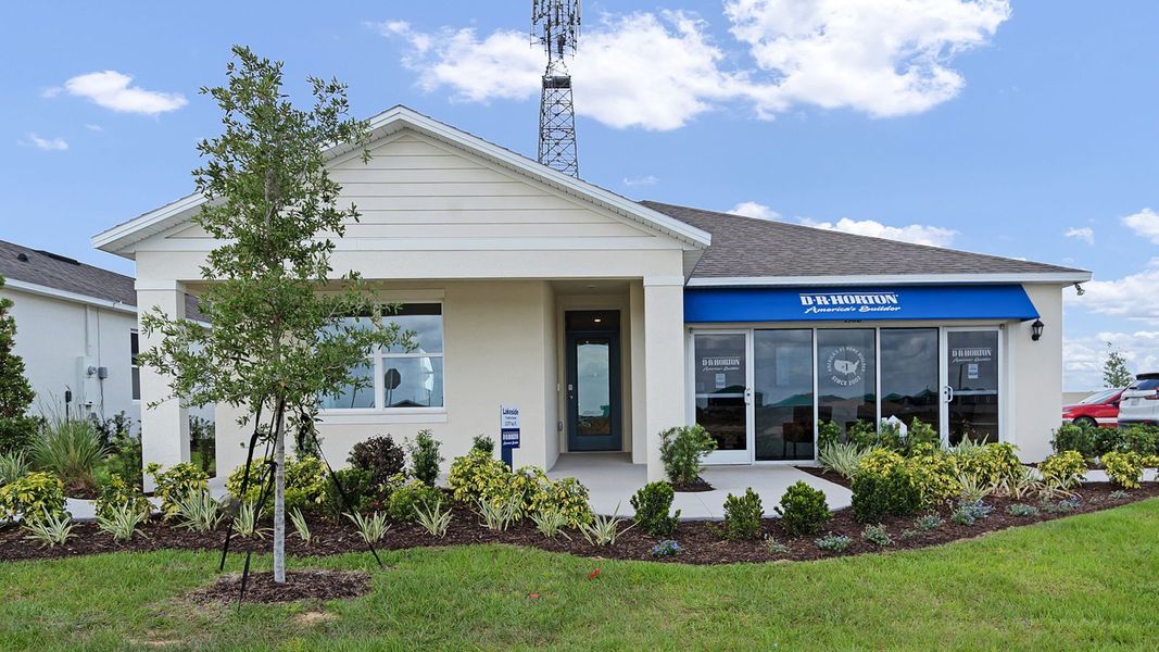 Front exterior of a home in the Hamilton Bluff community, located in Haines City, FL (Image 1).