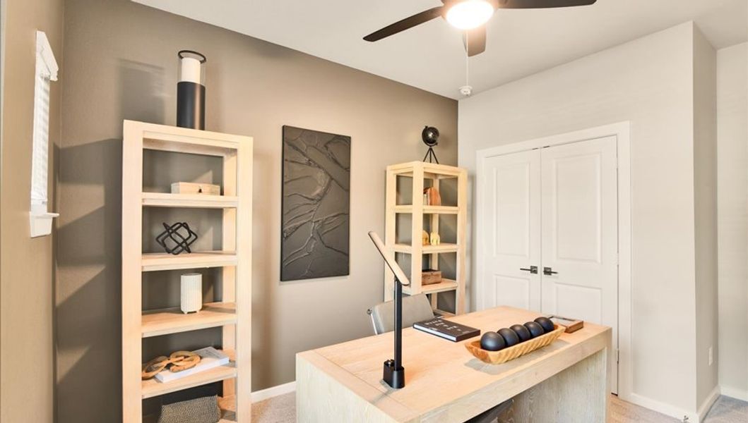 Furnished interior in a model home at Summer Place  35' in Montgomery (Image 27).