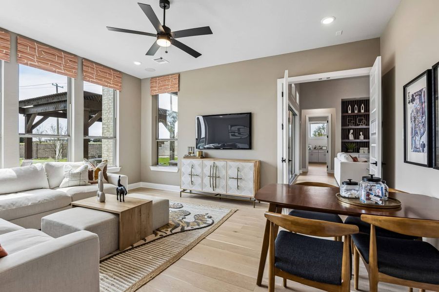 Furnished interior in a model home at Lakeway Estates in Waxahachie (Image 21).
