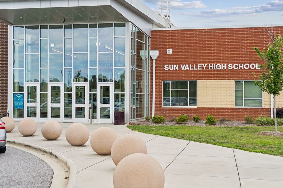 Front exterior of a home in the Glenhurst community, located in Matthews, NC (Image 9).