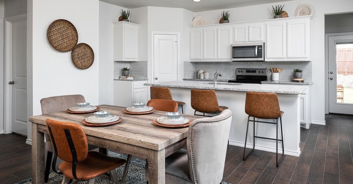 Image 11 of the Aubrey Creek Estates community in Aubrey, TX.