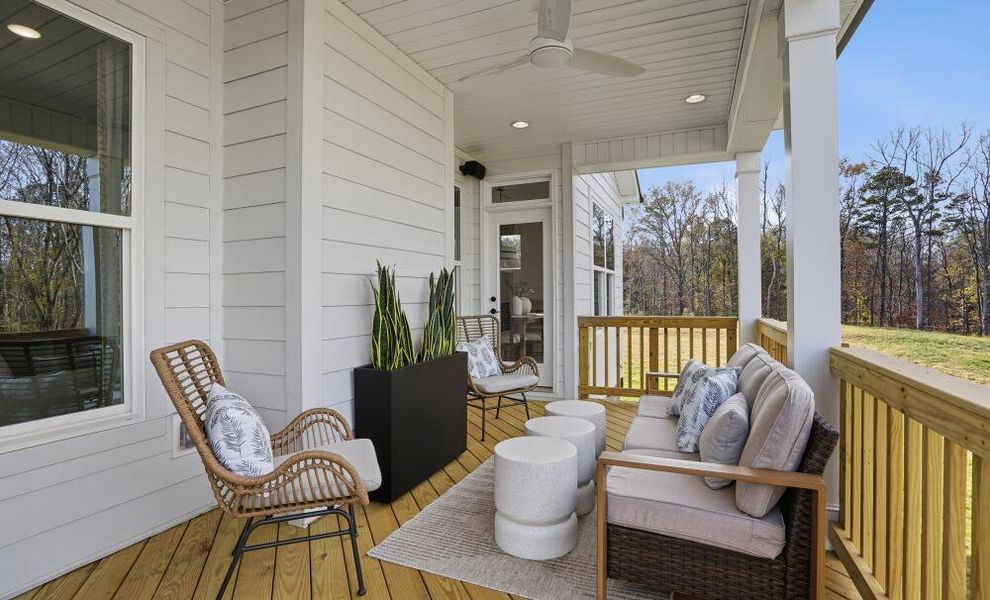 Exterior details of a home in Waterford Commons, Rock Hill (Image 20).