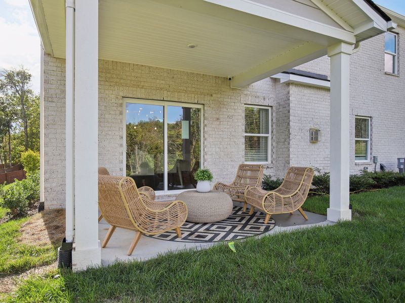 Exterior details of a home in Mansker Farms - Bronze Series, Hendersonville (Image 3).