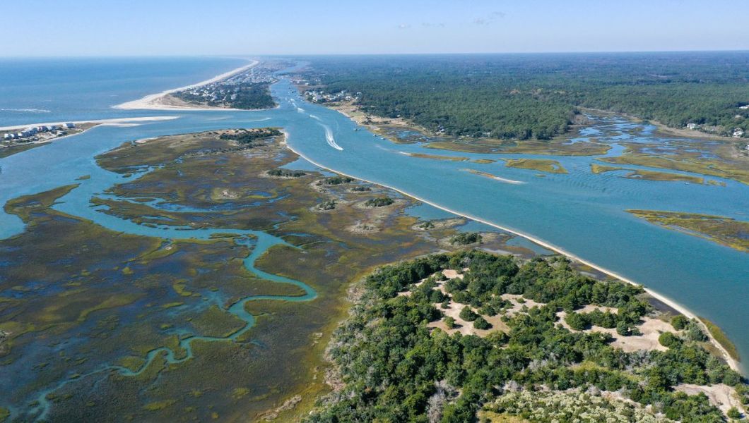 Natural surroundings and green spaces near Rolling Hills in Bolivia, NC (Image 24). Natural surroundings and green spaces near Rolling Hills in Bolivia, NC (Image 24).