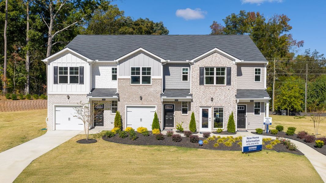 Front exterior of a home in the Young's Crossing community, located in Stone Mountain, GA (Image 3).
