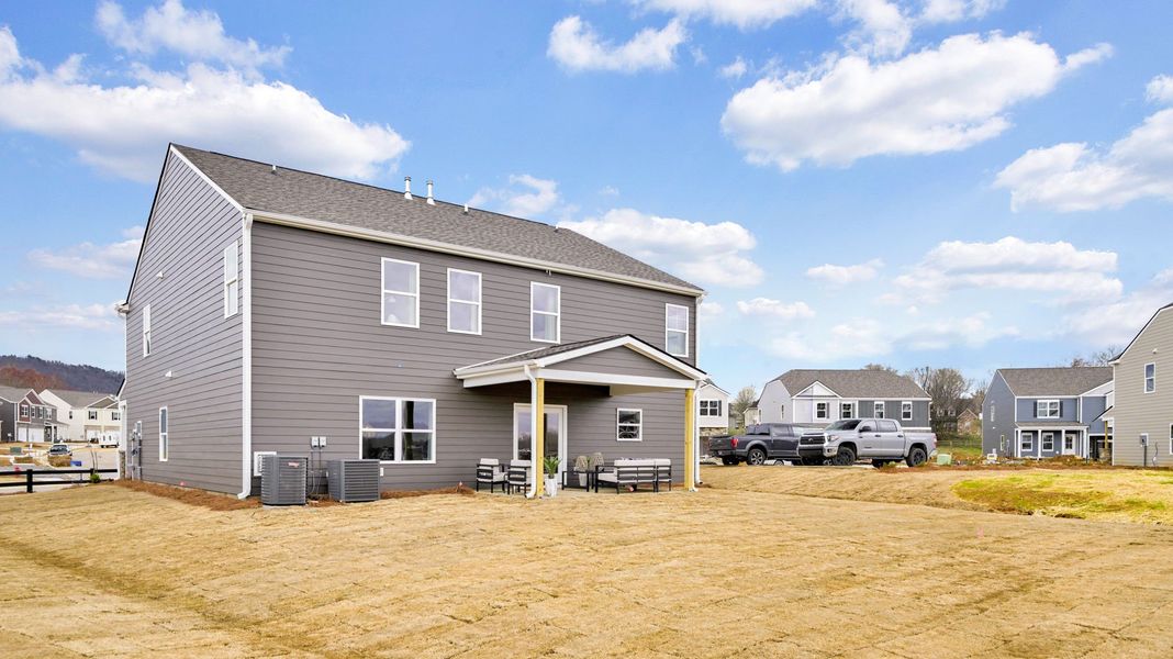 Exterior details of a home in Harbor Crest, Ooltewah (Image 15).