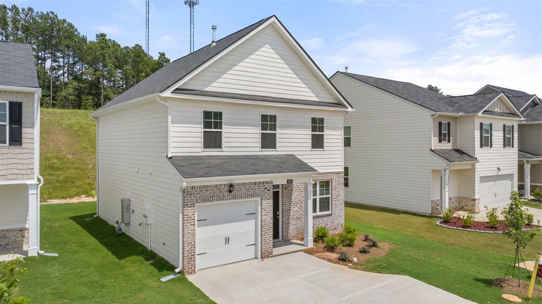 Front exterior of a home in the Highland Hills community, located in Graniteville, SC (Image 10).