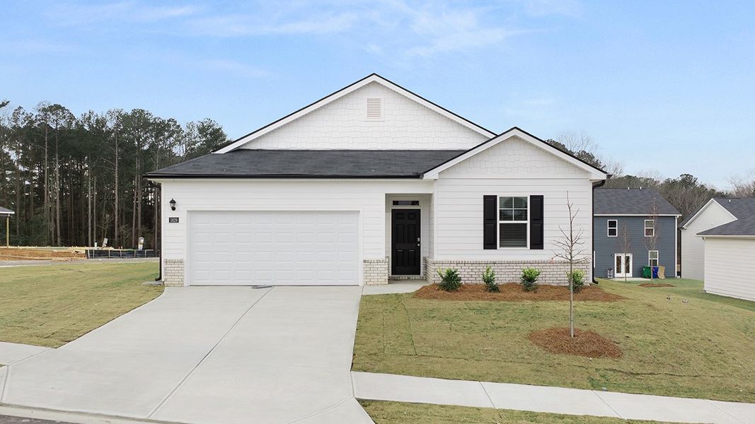 Front exterior of a home in the Champion's Run community, located in Lithonia, GA (Image 15).