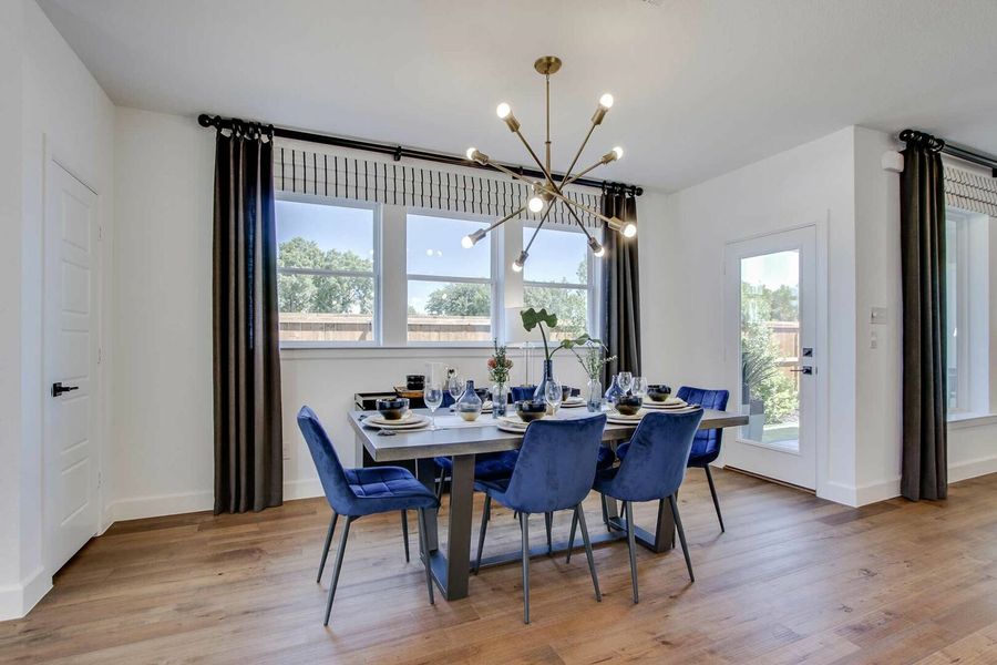 Image 13 of the Thomas Place Cottages community in Carrollton, TX.