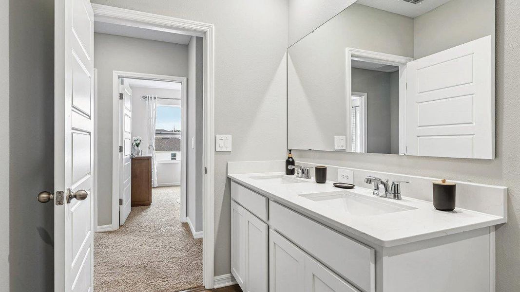 Furnished interior in a model home at Wynnstone in Davenport (Image 41).