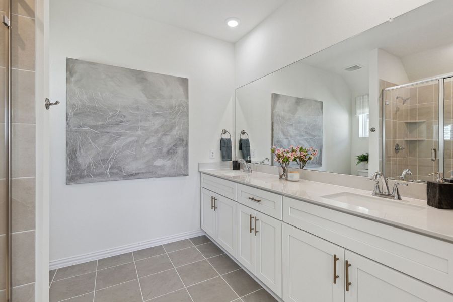 Furnished interior in a model home at Heritage Village in Haltom City (Image 32).