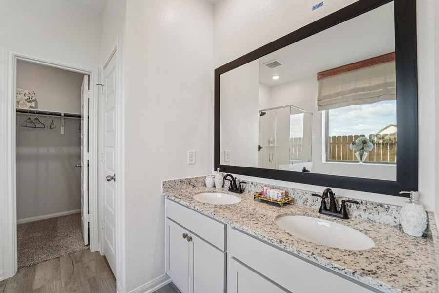 Bluestem Model Home - Matagorda - Primary Bathroom