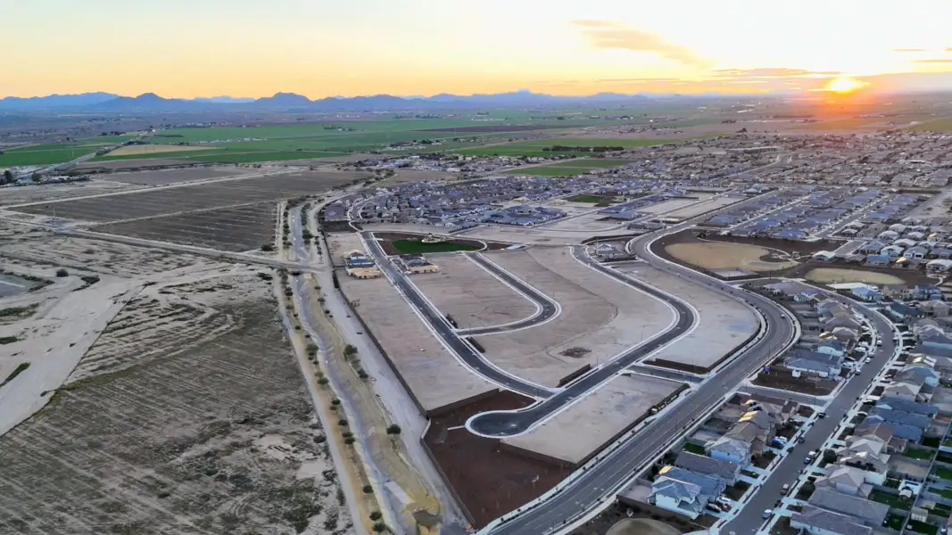 Site preparation and early development at El Cidro in Goodyear, AZ (Image 33). Site preparation and early development at El Cidro in Goodyear, AZ (Image 33).