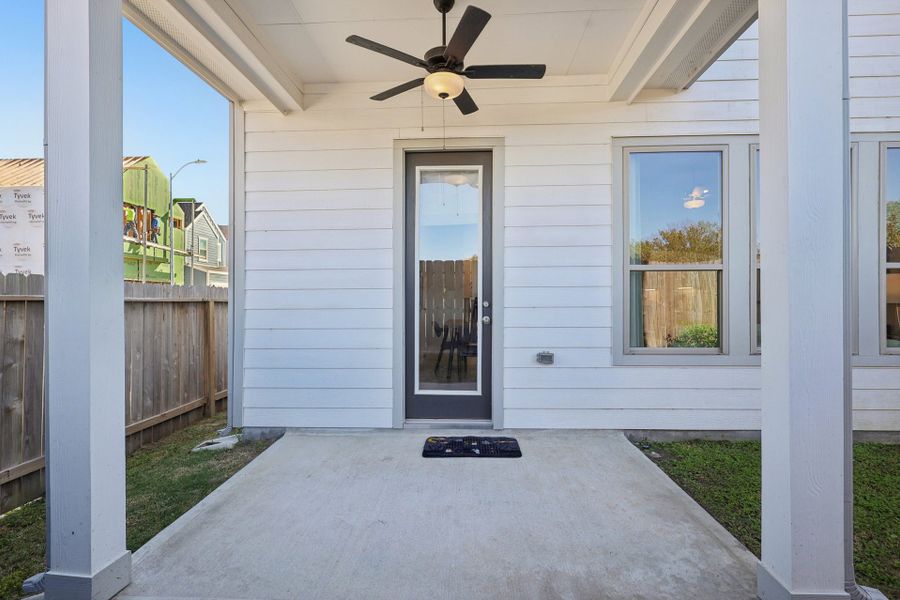 Cay Landing Model - Nimitz - Back Patio