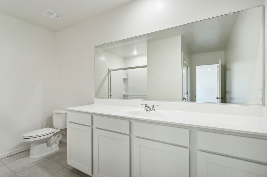 Furnished interior in a model home at Magma Ranch Vistas in Florence (Image 19).