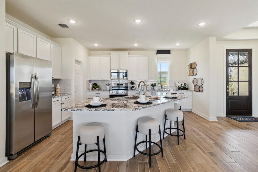 1651 Vista View - Madison - Bonita Vista Model - Kitchen 1651 Vista View - Madison - Bonita Vista Model - Kitchen