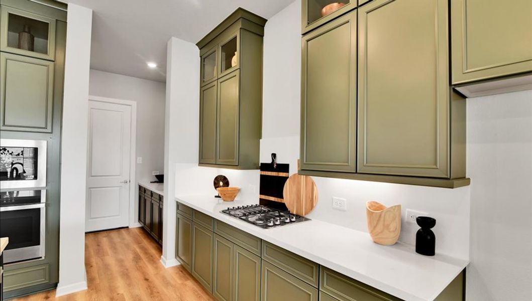 Furnished interior in a model home at Summer Place  35' in Montgomery (Image 48).