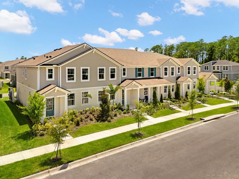 Front exterior of a home in the Meridian Parks community, located in Orlando, FL (Image 28).