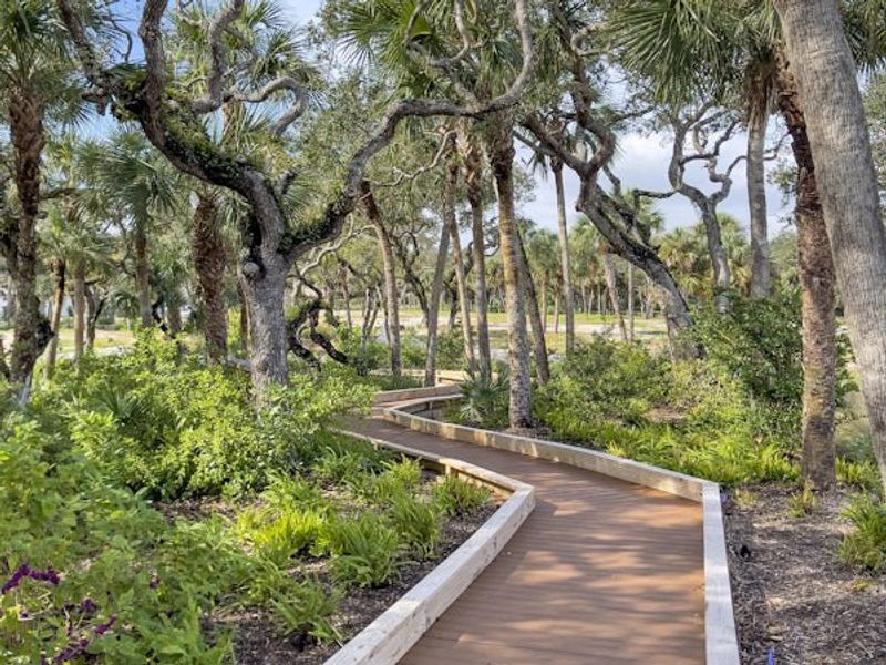 Natural surroundings and green spaces near Seaglass in Vero Beach, FL (Image 95).