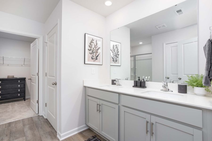 Furnished interior in a model home at Ridge Pointe in Trinity (Image 25).