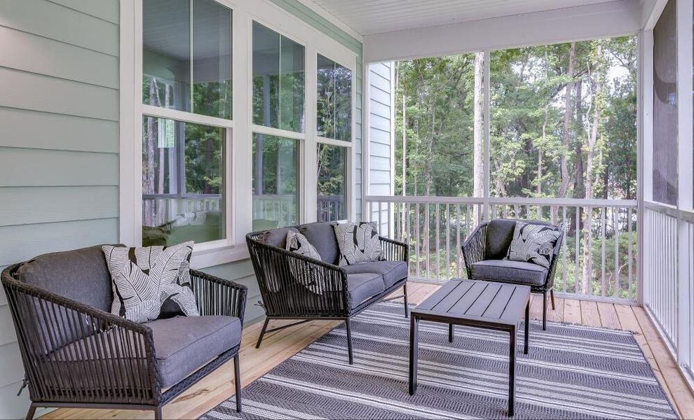 Exterior details of a home in Colleton Park, Aiken (Image 5).