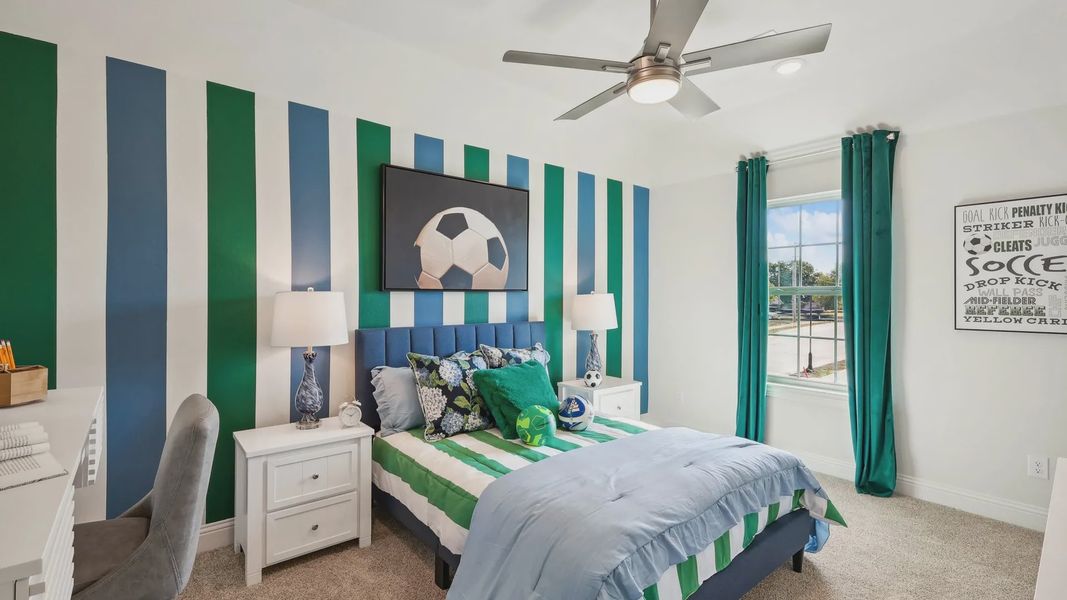 Vibrant striped walls and elegant ceiling fan enhance Ridge Crossing's refined decor. Vibrant striped walls and elegant ceiling fan enhance Ridge Crossing's refined decor.
