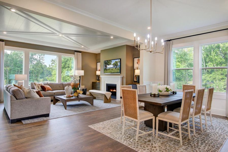 Kayleen Dining Room